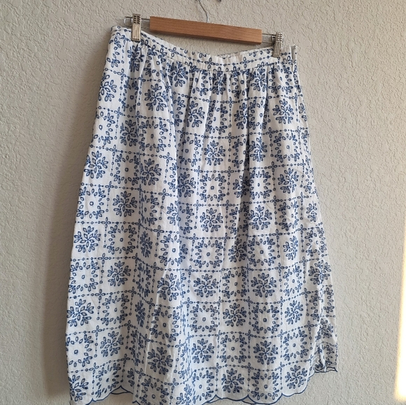 Talbots Midi Geo Eyelet Midi Skirt Sz 10 Nwot - Picture 3 of 9
